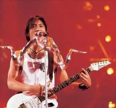 离婚12年,谢霆锋张柏芝爱恨交织的婚姻,被陈凯歌一句话道出本质