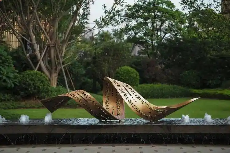 【素材收集】不锈钢丝带造型雕塑,拥有灵动飘逸的美感_飘带_版权_内容