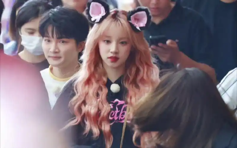 奔跑吧上班,宋雨琦和周深同车