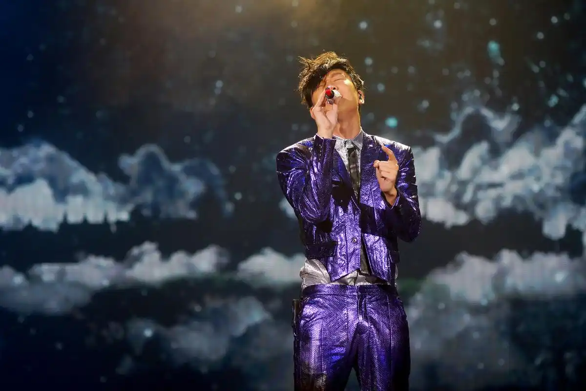 林俊杰演唱会结束后虚脱?