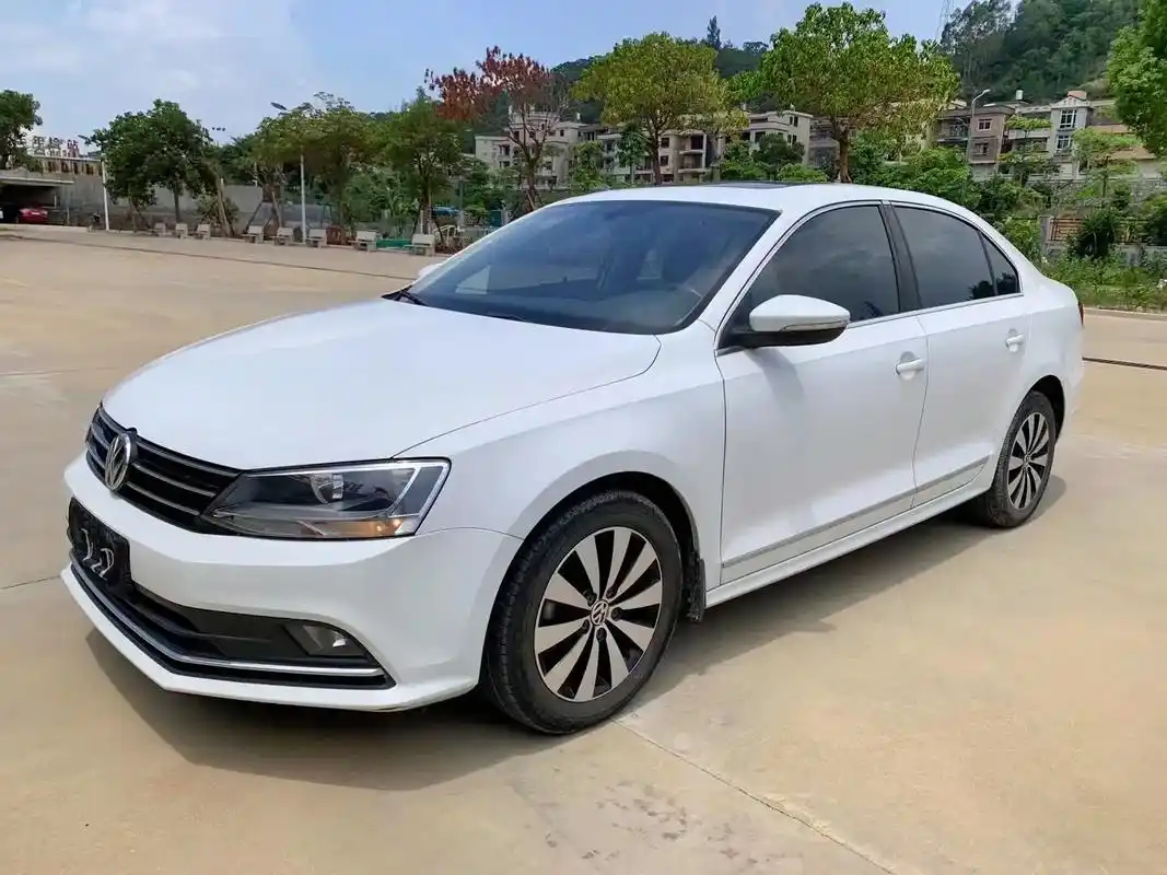 大众速腾.新到,2018年上牌,排量1.2t,无钥匙进入一键 - 抖音