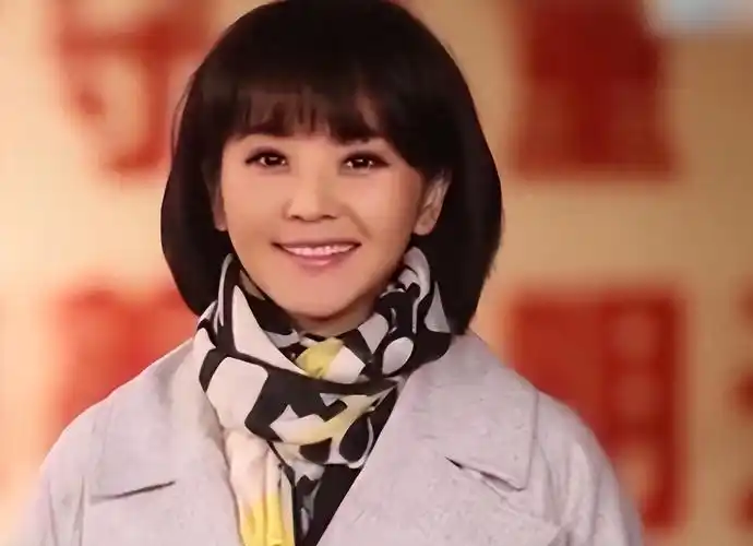 回顾主持人方琼结婚20年只生孩子不做饭副台长丈夫把她宠成宝