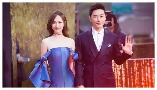 唐嫣女儿甜美现身,与母同游画面温馨,首度曝光|罗晋|甜蜜|娱乐圈|星二