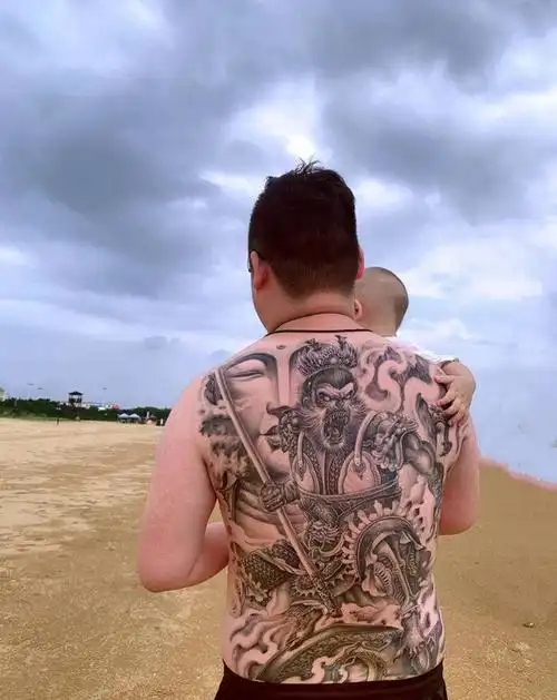 齐天大圣纹身图片_背部齐天大圣纹身图案