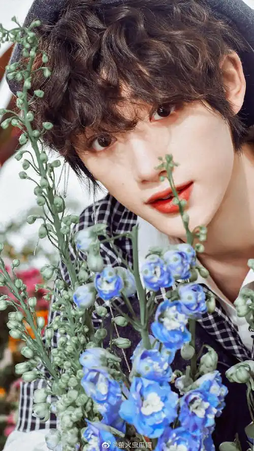 丁程鑫夏日少年派学院风造型