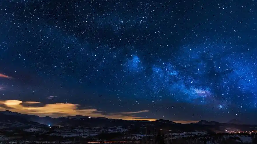 蓝色星空唯美图片桌面壁纸