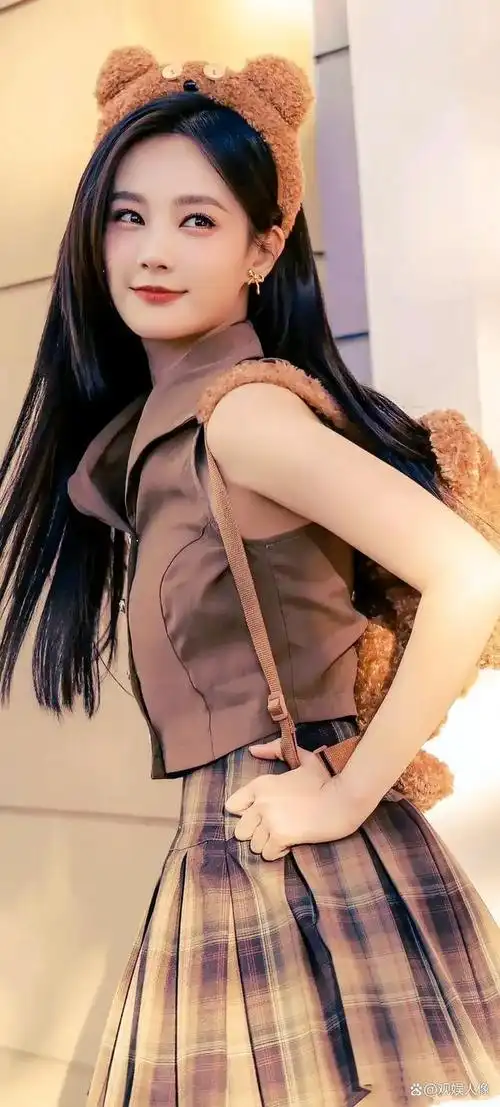 520这个特殊的日子,必须留给我心目中最美"蓉儿"李一桐!