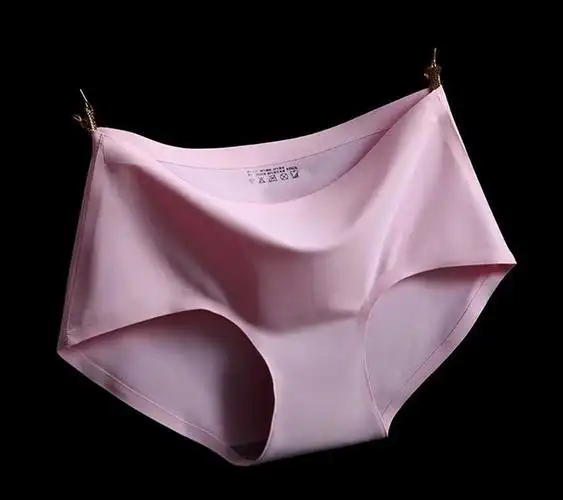 中腰一片式女士冰丝无痕内裤 全棉裤档比纯棉舒适女三角裤批发