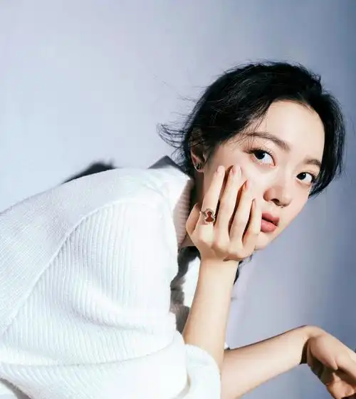 如何评价赵今麦的长相? - 知乎