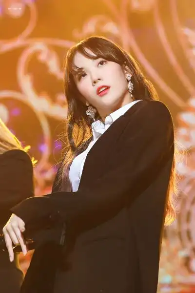 宇宙少女wjsn李露朵李luda高清饭拍手机壁纸