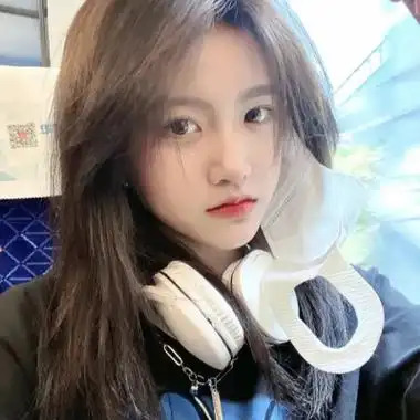 简单耐看女生头像图片高清简单好看的女生头像