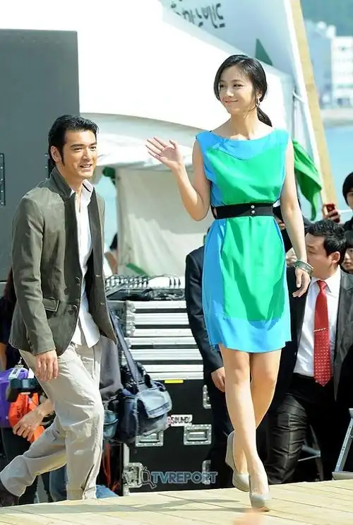 汤唯金城武釜山人气爆棚遥祝玄彬保重身体