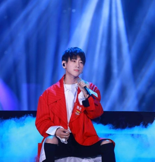 2017年快乐男声总冠军是魏巡吗?