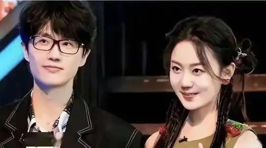 鞠婧祎陈哲远抢c位?周震南洗白?田曦薇模仿郑爽?_明星_事情_毛器