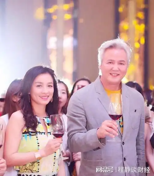 张庭刚拿回96套房产, 就入股明道公司, 有了新动态|陶虹|徐峥|林瑞