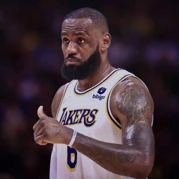 盘点季后赛至今球星5大最,jb最硬,约老师最强,詹姆斯最老|湖人|布克