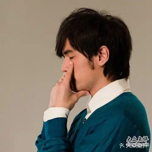 【宅】周杰伦教大家做眼保健操.哎呦,不错哦.这个尸吊.(转)