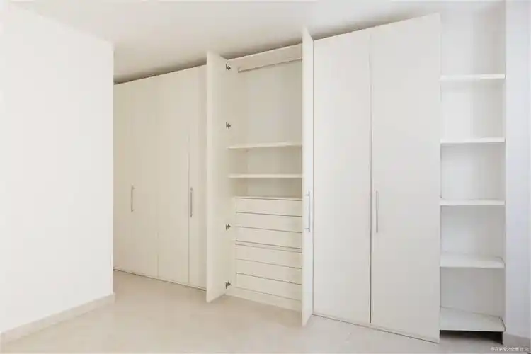 衣柜门光板好还是带凹凸感 - 2020年最新商品信息聚合专区 - 百度爱