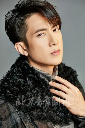 p>吴尊(chun wu),原名吴吉尊,1979年10月10日出生于文莱,华语影视男