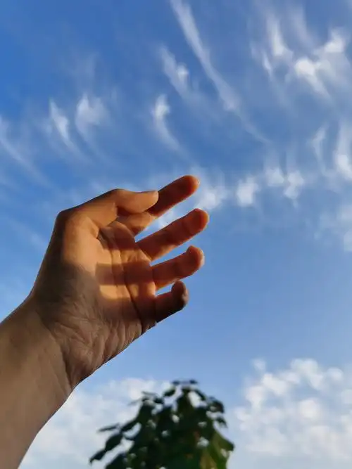 天空蓝天云朵手