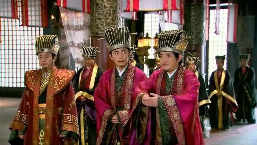 封神英雄榜费仲尤浑告诉大王姬昌把肉饼全吃了大臣们都不敢相