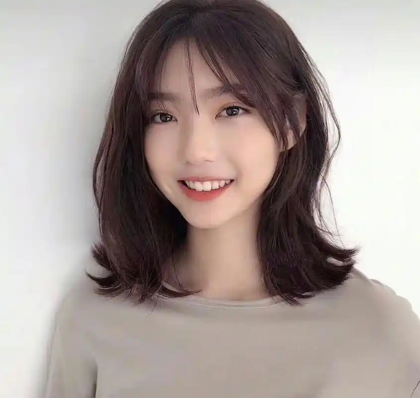 这四款发型百搭减龄,不仅显年轻还可爱有气质