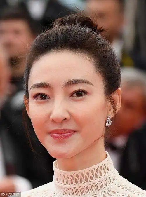 素颜女神王丽坤