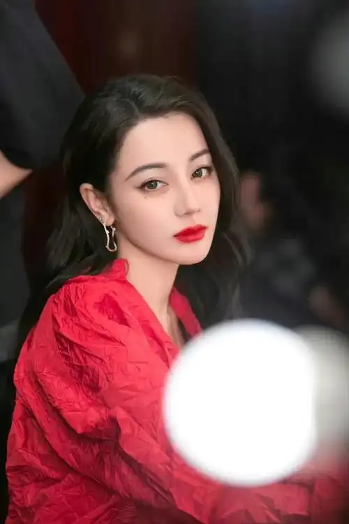 2021年的693月69份69,迪丽热巴主演了69古装传奇剧《长歌行》