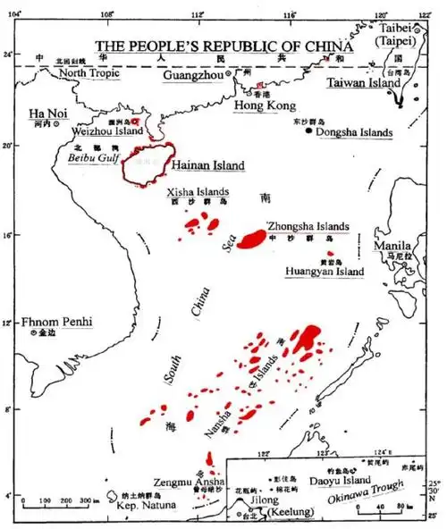 珊瑚礁主要分布在浅海热带,也就是南北纬30度之间,图中的红色区域.