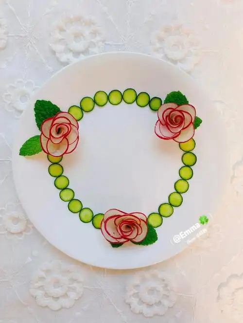 盘饰黄瓜创意摆盘围边