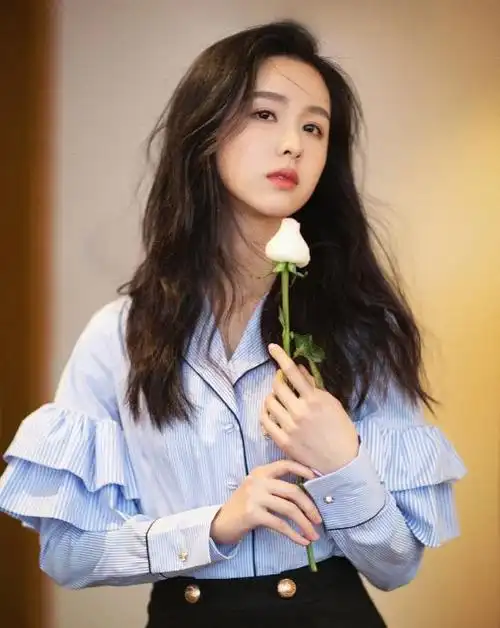 陈都灵的"翻车",扯下内娱女星的遮羞布