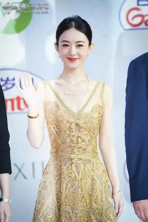 白玉兰红毯##白玉兰提名##赵丽颖贵气的闪