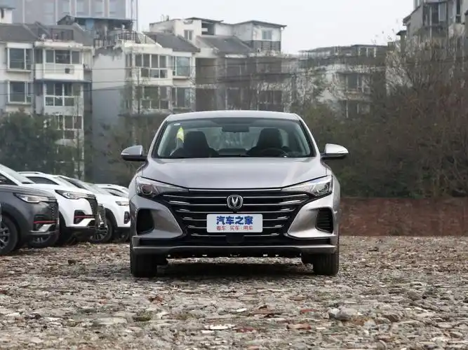 长安汽车 逸动 2021款 plus 1.6l gdi 手动精英型