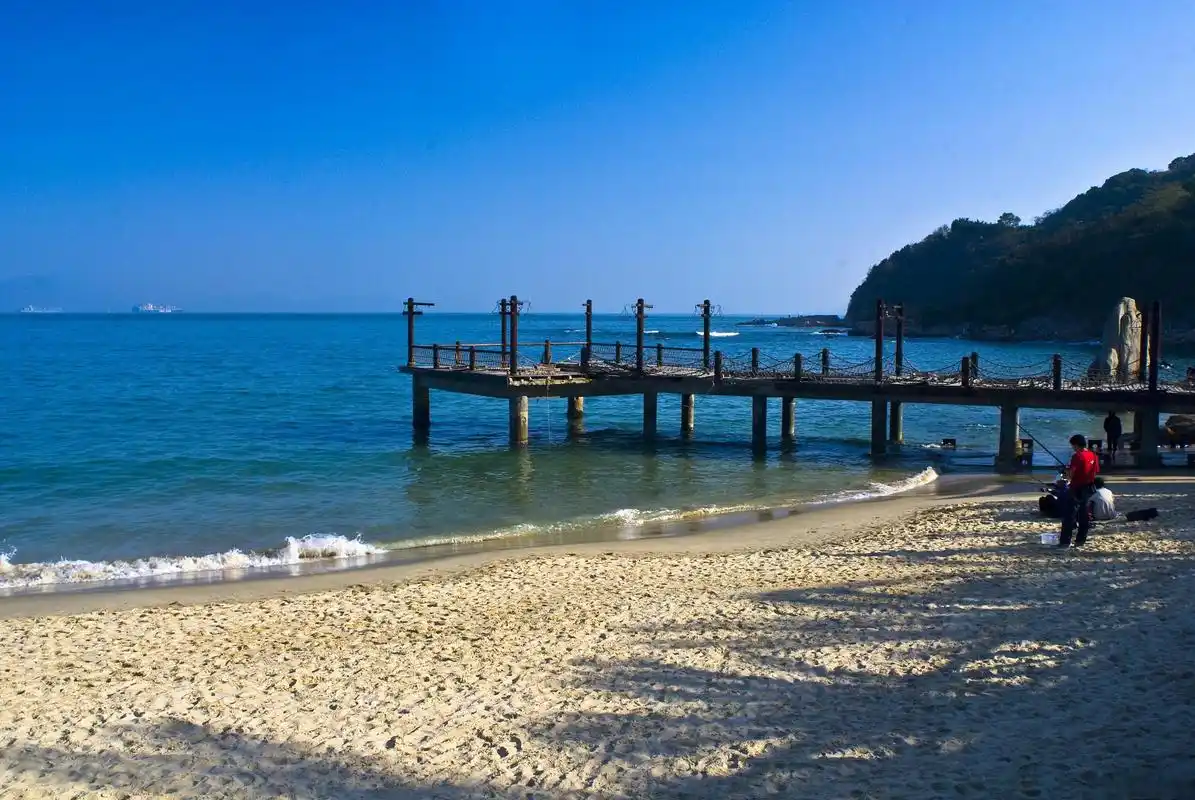 大梅沙海滨公园,深圳最受欢迎的海滨景区 大梅沙海滨公园位于中国深圳