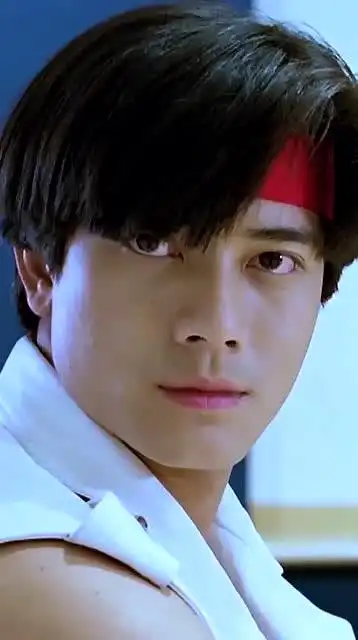 郭富城年轻时的巅峰颜值,五官分明,真是帅出了天界