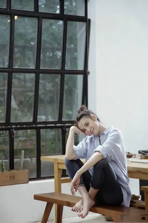 宋佳生活照 你的魅力 娱乐圈不多 网友:绝代佳人