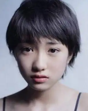 30岁女生自然短碎发发型 熟女短碎发这样扎最迷人(3)