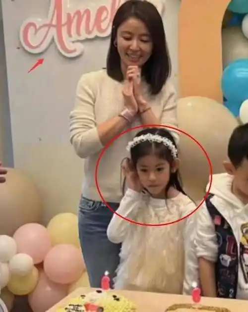 林心如发文怒斥媒体曝光女儿正面照背后的隐情曝光_照片_内地_霍建起