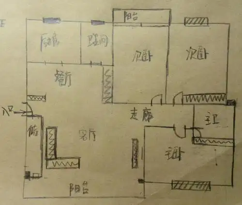 二手房,我也不会弄,所以手绘了一张大概