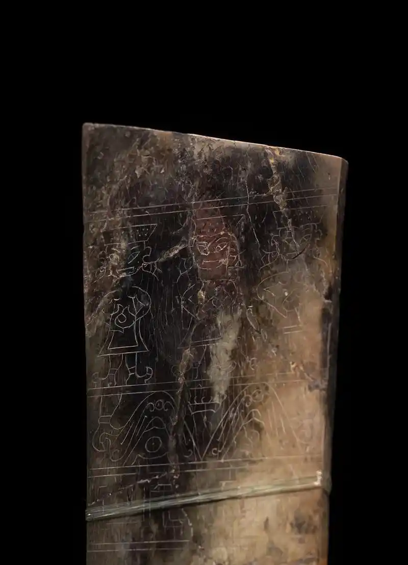 三星堆十大镇馆之宝之一:"祭山图"玉边璋