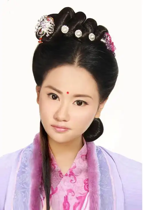 人物教研室《古代发型》作业选 – 燕京理工学院