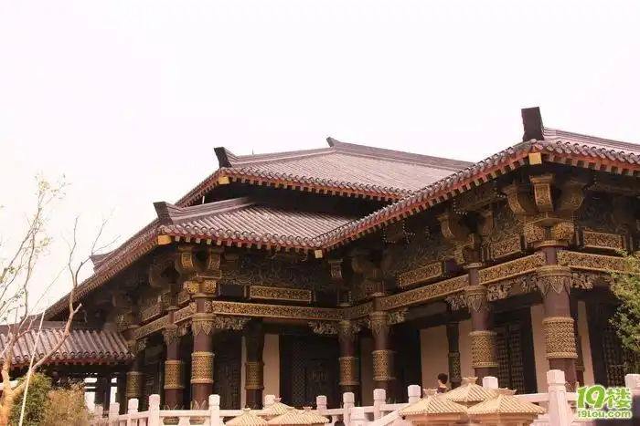 中华第一宫"春秋王宫"挑战中国宫廷建筑艺术巅峰