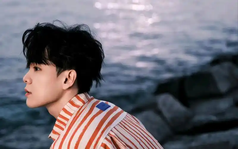 尤长靖_害怕回家的人最孤独 爱与喜欢的区别