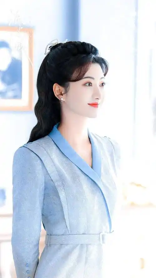 景甜新剧《流光之城》:少女不好驾驭,不妨走御姐路线_容嘉上_冯世_容