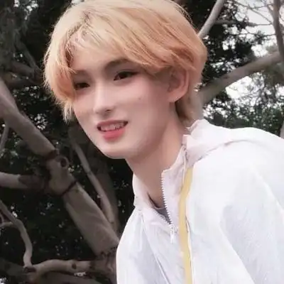 乔姒 自截黄头发小哥哥组图_男生头像_我要个性网