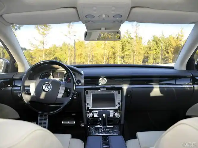 6l 尊享版空间大吗 辉腾购车手册_太平洋汽车