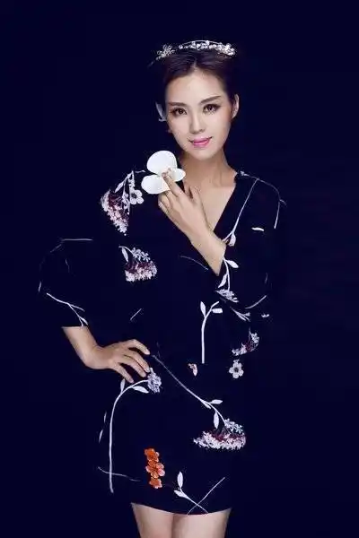 刀郎爱徒歌手云朵要到武隆开演唱会