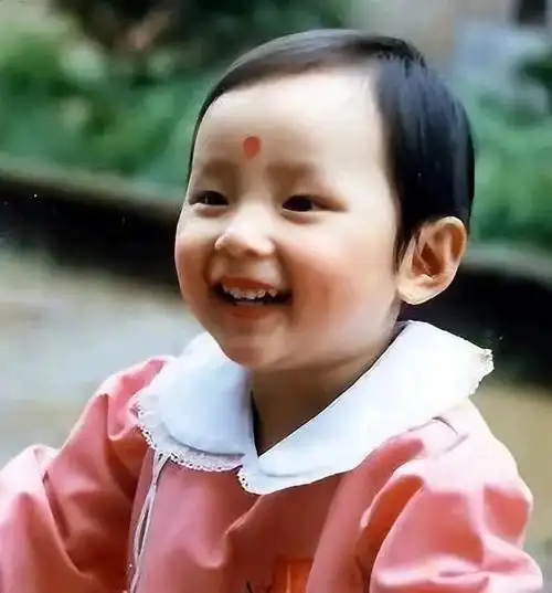 歌手周笔畅:38岁未婚让父母操心,我不会为了结婚而结婚_腾讯新闻