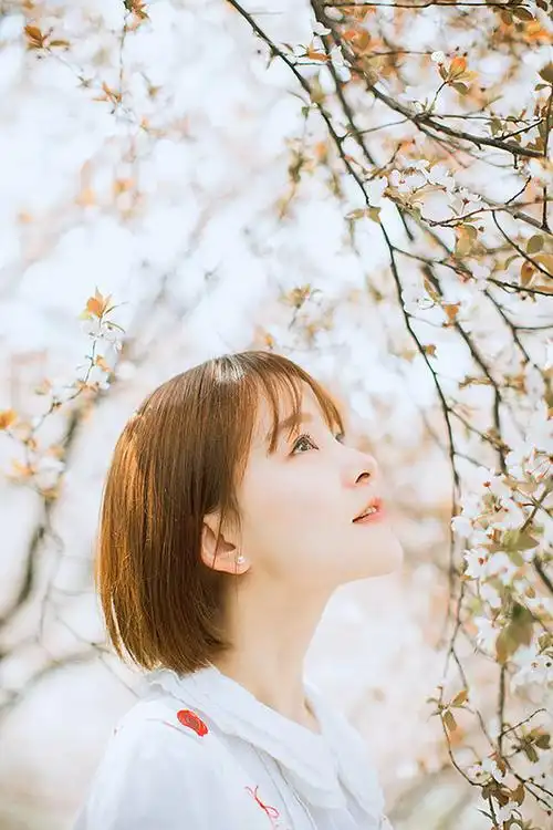 扯起飞扬的青春小清新女生图片