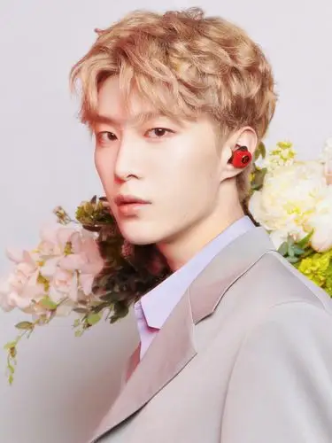 范丞丞金发浪漫写真图片79